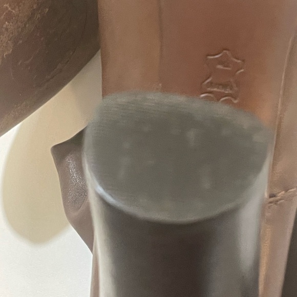 Tory Burch accent ring brown boots size 10.5 - Picture 9 of 15